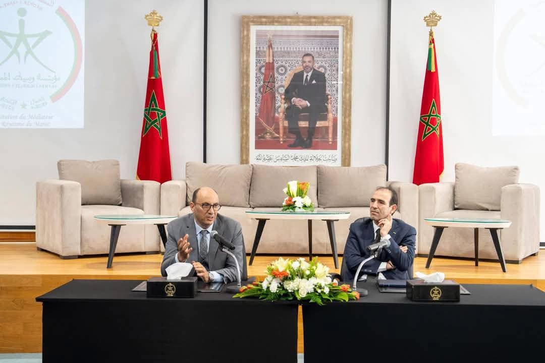 مراسم تسليم السلط بمؤسسة وسيط المملكة بين السيدين حسن طارق ومحمد بنعليلو