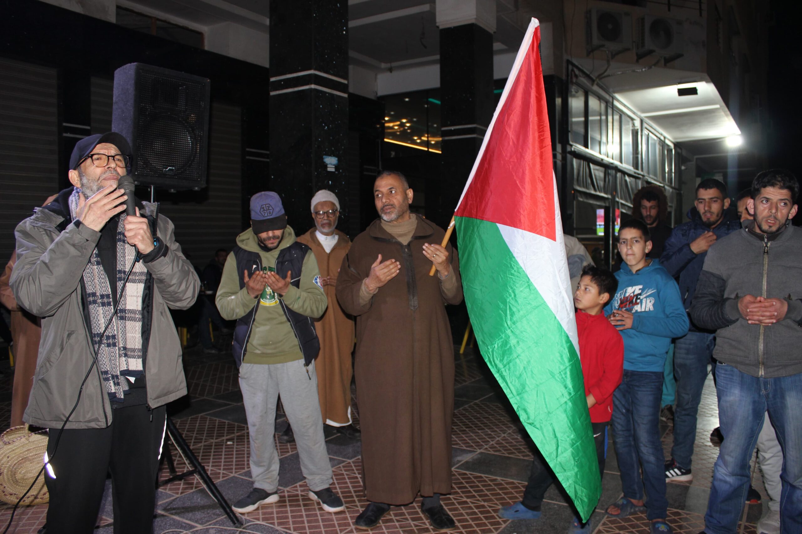 وقفة احتجاجية في صفرو دعماً للقضية الفلسطينية