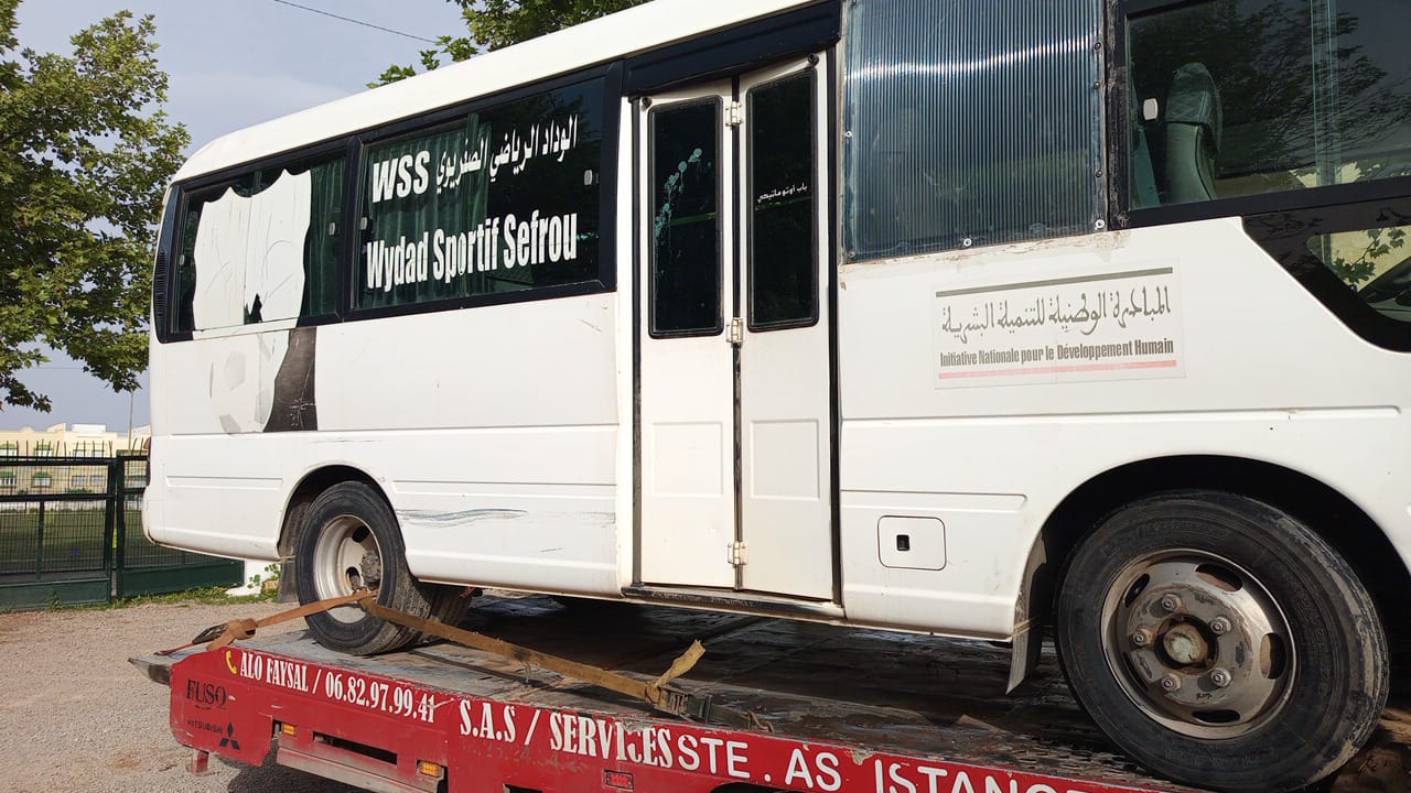 حكم قضائي يُفضي إلى حجز حافلة وداد صفرو بعد دعوى طرد تعسفي